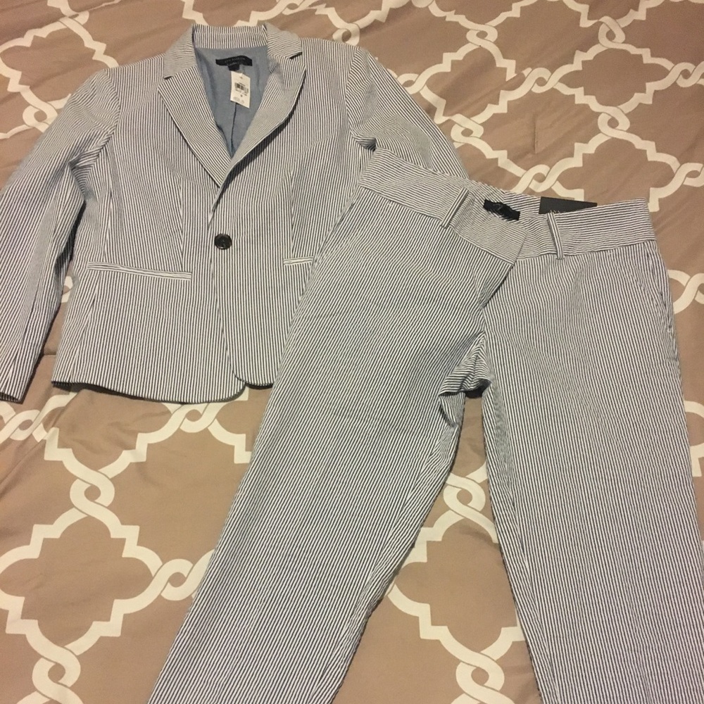 🆕 Ann Taylor Pants Suit